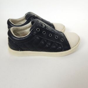 Ugg Kids low top quilted slip on shoes Size 10 black white leather